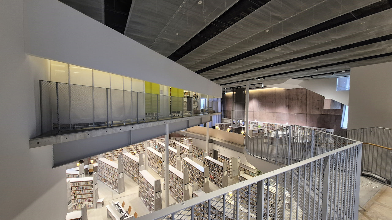松原市民松原図書館