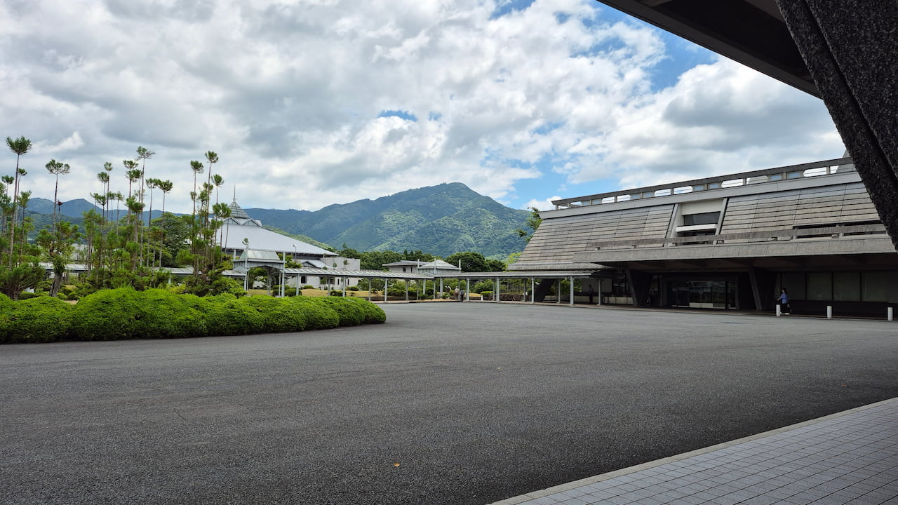 国立京都国際会館の外観