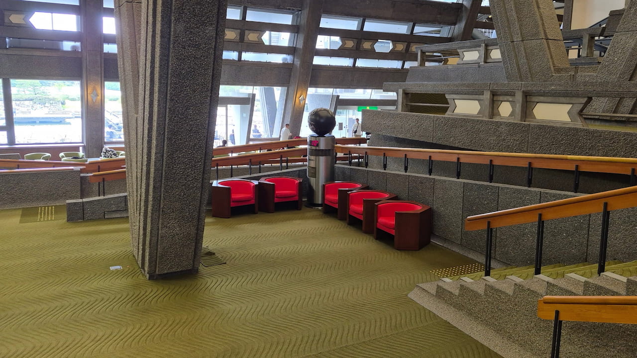 国立京都国際会館の内観